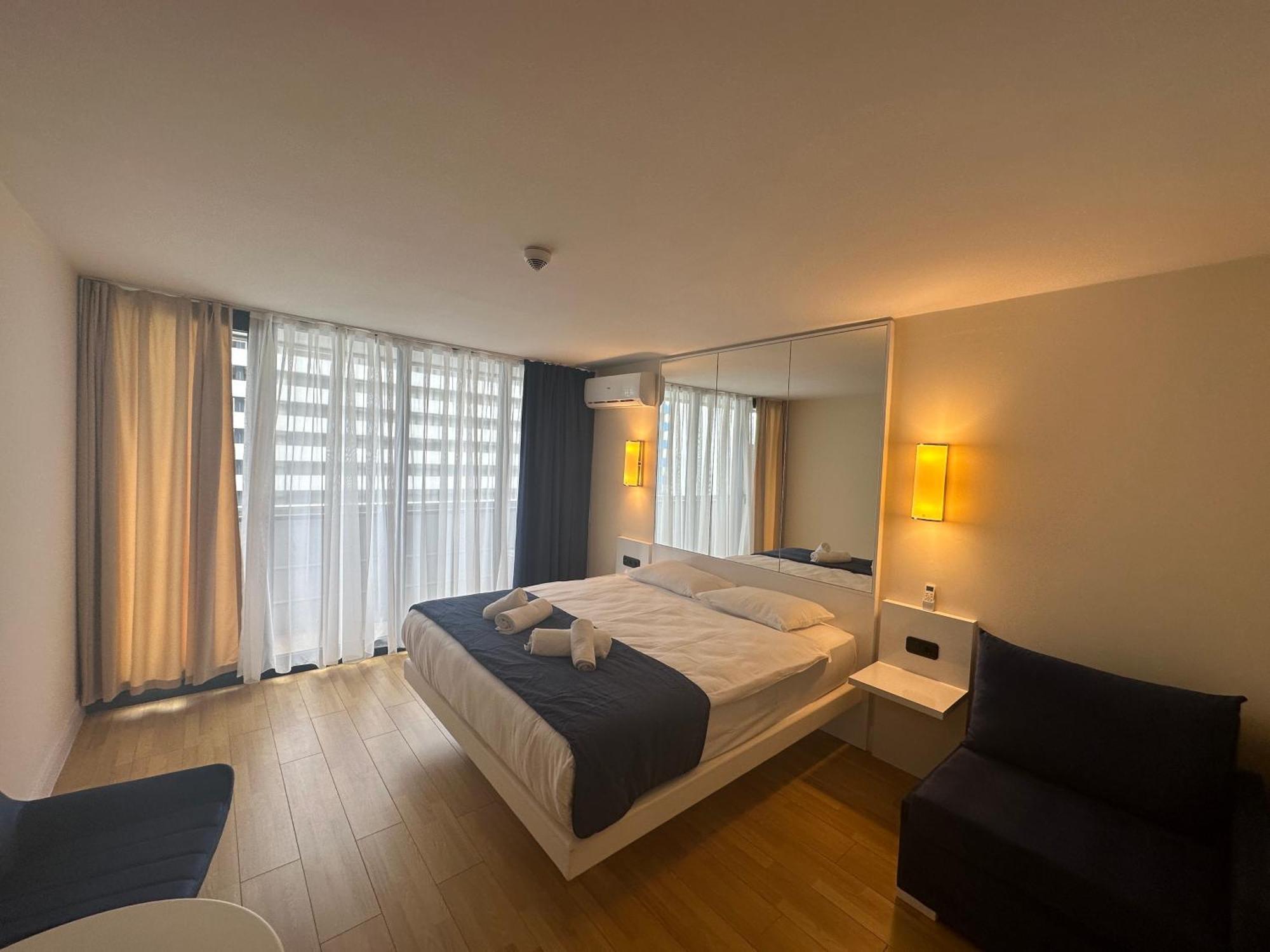 Orbi City Block Superior Class Apartments Батумі Екстер'єр фото